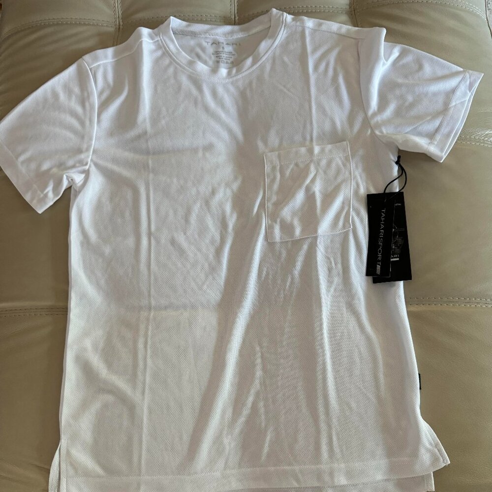 Tahari Sport Men's T-shirt Performance Wear breathable stretchy light fabric NWT